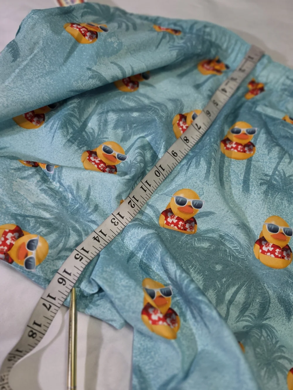 U S Apparal Men's Rubber Duckie Swim‎ Trunks NWT Size Large